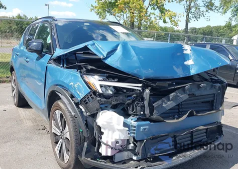 2023 Volvo Xc40 Recharge Pure Electric Twin Plus z USA, uszkodzony, nr VIN YV4ED3UL5P2093125